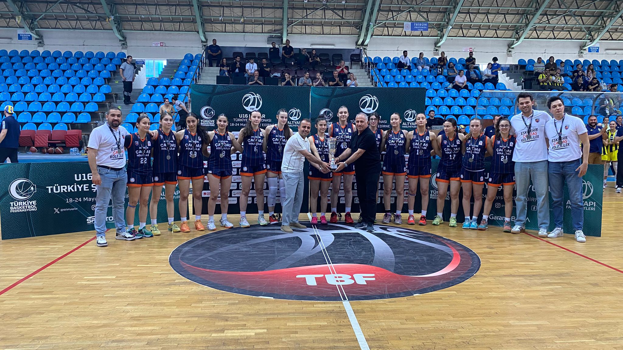 Edirne’nin ev sahipliği yaptığı U16 Kızlar Basketbol Türkiye Şampiyonasında final maçı oynandı.